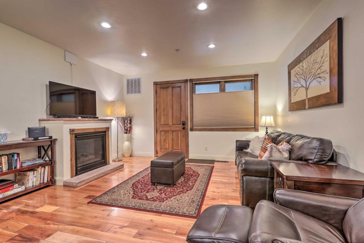 Cozy Central Glenwood Springs Condo With 2 Decks! 외부 사진